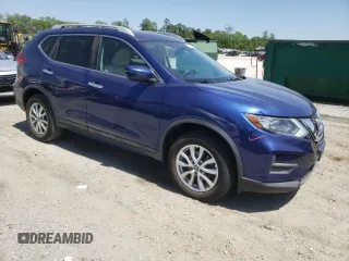2017 Nissan Rogue SV z VIN 5N1AT2MV3HC818888, wystawiony jako Copart lot #54905115 z przebiegiem 140 003 mil mil oraz Czysty tytuł • Clean title. Historia ofert i sprzedaży dostępna na DreamBid. Obrazek 4.