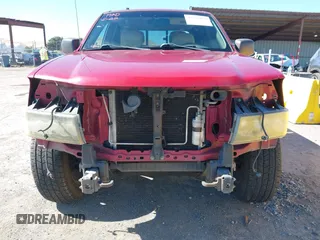 2006 GMC Canyon SLE1 z VIN 1GTDT136768144637, wystawiony jako IAAI lot #42323078 z przebiegiem 155 443 mil mil oraz . Historia ofert i sprzedaży dostępna na DreamBid. Obrazek 6.