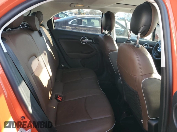 2018 FIAT 500X Trekking z VIN ZFBCFYCB6JP682871, wystawiony jako Copart lot #82798284 z przebiegiem 67 764 mil mil oraz Szkody całkowita. Historia ofert i sprzedaży dostępna na DreamBid. Obrazek 10.