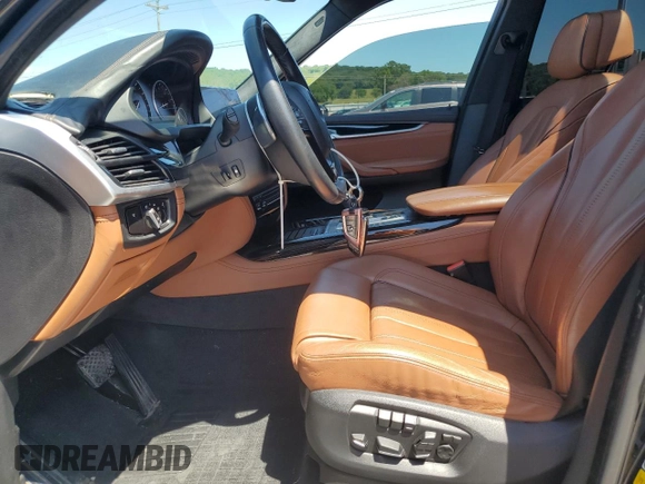 2016 BMW X5 xDrive50i с VIN 5UXKR6C58G0J81186, выставлен на аукционе Copart как лот 56649005 с пробегом 108 049 миль миль и Списание • Salvage title. История ставок и продаж доступна на DreamBid. Изображение 7.