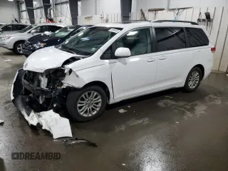 2013 Toyota Sienna XLE AAS с VIN 5TDYK3DC9DS330919, выставлен на аукционе Copart как лот 59094495 с пробегом 147 638 миль миль и Списание • Salvage title. История ставок и продаж доступна на DreamBid. Изображение 1.