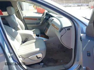 2007 Mercedes-Benz R-Class 3.5L with VIN 4JGCB65E77A049243, listed as a IAAI auction lot 41815589 with 192,182 mi miles. Bid and sale history available at carsss.com. Image 5.