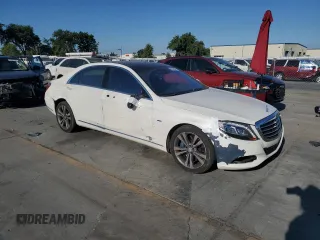 2017 Mercedes-Benz S 550e with VIN WDDUG6DB2HA288210, listed as a Copart auction lot 61828804 with 88,540 mi miles and Salvage Title. Bid and sale history available at DreamBid. Image 4.
