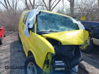 2005 Chevrolet Express Cargo with VIN 1GCHG39U151209822, listed as a IAAI auction lot 41889072 with Not provided miles and . Bid and sale history available at DreamBid. Image 19.