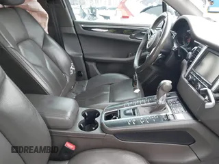 2015 Porsche Macan S with VIN WP1AB2A56FLB41567, listed as a IAAI auction lot 41539652 with 90,192 mi miles and . Bid and sale history available at DreamBid. Image 5.