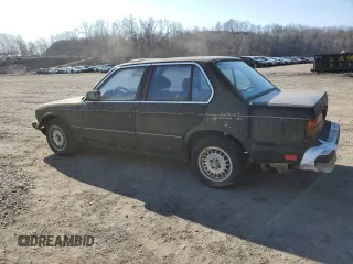 1985 BMW 3 Series 325e z VIN WBAAE6405F0704199, wystawiony jako Copart lot #47845925 z przebiegiem 179 139 mil mil oraz Nie do naprawy • Non repairable. Historia ofert i sprzedaży dostępna na DreamBid. Obrazek 2.