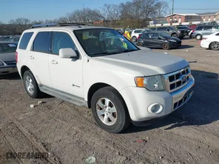 2009 Ford Escape Hybrid with VIN 1FMCU49309KC35341, listed as a IAAI auction lot 41728260 with 145,469 mi miles. Bid and sale history available at carsss.com. Image 1.