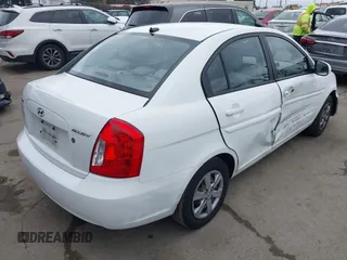 2010 Hyundai Accent GLS with VIN KMHCN4AC1AU491022, listed as a IAAI auction lot 41926186 with 117,398 mi miles. Bid and sale history available at carsss.com. Image 4.