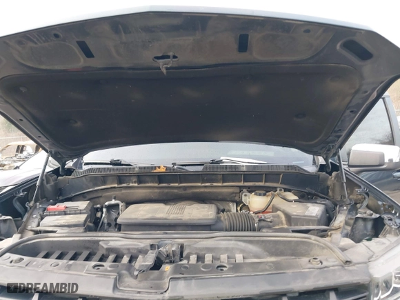 2019 Chevrolet Silverado 1500 LT with VIN 1GCPWCED3KZ146322, listed as a IAAI auction lot 41434070 with 135,233 mi miles. Bid and sale history available at carsss.com. Image 10.