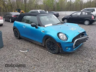 2016 MINI Convertible z VIN WMWWG5C52G3A81084, wystawiony jako IAAI lot #41954333 z przebiegiem 78 558 mil mil oraz . Historia ofert i sprzedaży dostępna na DreamBid. Obrazek 1.
