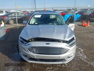 2017 Ford Fusion SE z VIN 3FA6P0HD4HR118826, wystawiony jako IAAI lot #40743513 z przebiegiem 130 038 mil mil oraz . Historia ofert i sprzedaży dostępna na DreamBid. Obrazek 12.