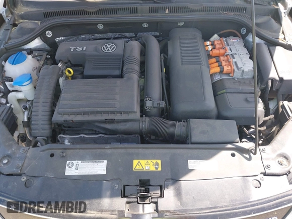 2013 Volkswagen Jetta Hybrid SE с VIN 3VW637AJXDM223583, выставлен на аукционе IAAI как лот 42246241 с пробегом 44 409 миль миль и . История ставок и продаж доступна на DreamBid. Изображение 10.
