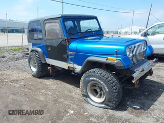 1992 Jeep Wrangler z VIN 2J4FY29S1NJ528929, wystawiony jako IAAI lot #42173108 z przebiegiem Nie podano mil oraz . Historia ofert i sprzedaży dostępna na DreamBid. Obrazek 1.