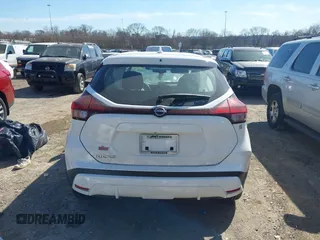 2022 Nissan Kicks S with VIN 3N1CP5BV0NL485865, listed as a IAAI auction lot 41639629 with 55,070 mi miles. Bid and sale history available at carsss.com. Image 17.