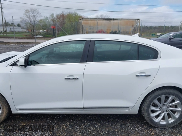 2014 Buick LaCrosse Leather with VIN 1G4GB5G37EF206535, listed as a IAAI auction lot 41968522 with 134,267 mi miles. Bid and sale history available at carsss.com. Image 14.