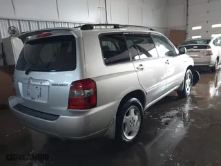 2004 Toyota Highlander with VIN JTEEP21A340057007, listed as a IAAI auction lot 41702526 with 183,608 mi miles. Bid and sale history available at carsss.com. Image 4.