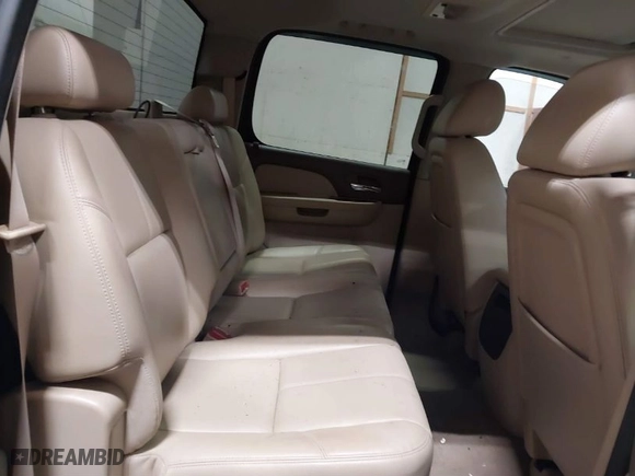 2011 Chevrolet Silverado 1500 LTZ with VIN 3GCPKTE38BG229649, listed as a IAAI auction lot 41414283 with 98,766 mi miles. Bid and sale history available at carsss.com. Image 8.