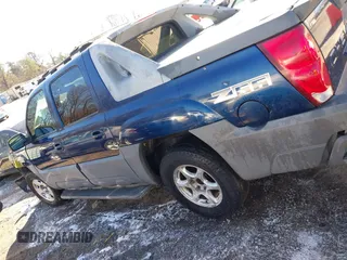 2002 Chevrolet Avalanche with VIN 3GNEC13T72G231637, listed as a IAAI auction lot 41639440 with 315,239 mi miles and . Bid and sale history available at DreamBid. Image 14.