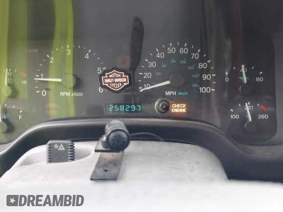 1999 Jeep Wrangler SE with VIN 1J4FY29P2XP459525, listed as a IAAI auction lot 42603011 with 258,297 mi miles and . Bid and sale history available at DreamBid. Image 7.