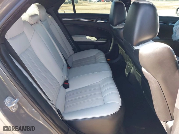 2019 Chrysler 300 with VIN 2C3CCABG8KH538131, listed as a IAAI auction lot 41342680 with NaN miles. Bid and sale history available at carsss.com. Image 8.