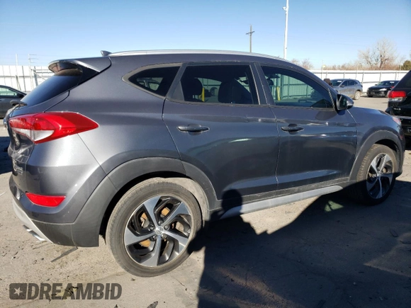 2018 Hyundai Tucson Sport z VIN KM8J3CAL7JU762737, wystawiony jako Copart lot #83538404 z przebiegiem 76 983 mil mil oraz Szkoda całkowita • Salvage title. Historia ofert i sprzedaży dostępna na DreamBid. Obrazek 3.