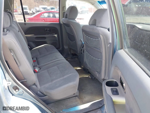 2008 Honda Pilot EX with VIN 5FNYF18418B023752, listed as a IAAI auction lot 41685375 with 143,702 mi miles. Bid and sale history available at carsss.com. Image 8.