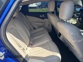 2015 Chrysler 200 C z VIN 1C3CCCEG6FN583251, wystawiony jako Copart lot #54969025 z przebiegiem 86 173 mil mil oraz Tytuł czysty. Historia ofert i sprzedaży dostępna na DreamBid. Obrazek 6.