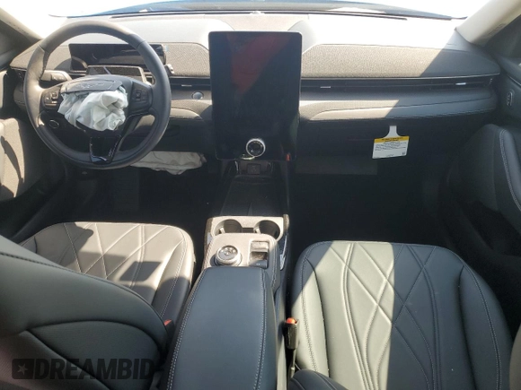 2024 Ford Mustang Mach-E Select z VIN 3FMTK1R47RMA23476, wystawiony jako Copart lot #57778105 z przebiegiem Nie podano mil oraz Nie do naprawy • Non repairable. Historia ofert i sprzedaży dostępna na DreamBid. Obrazek 8.