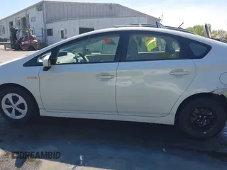 2015 Toyota Prius Four with VIN JTDKN3DU8F0440839, listed as a IAAI auction lot 41998503 with 98,093 mi miles and . Bid and sale history available at DreamBid. Image 14.