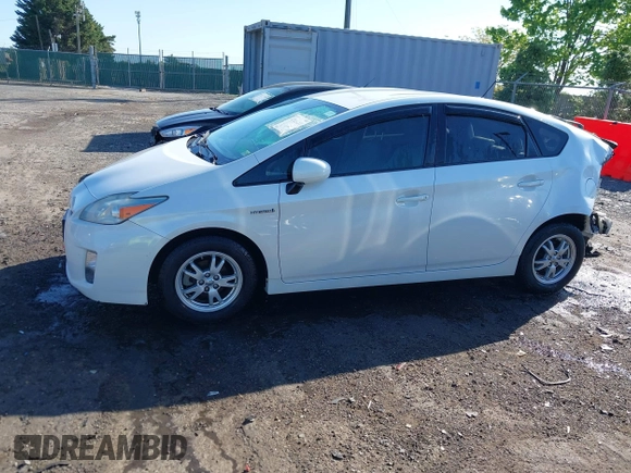 2010 Toyota Prius II with VIN JTDKN3DU3A0003291, listed as a IAAI auction lot 42123268 with 285,734 mi miles and . Bid and sale history available at carsss.com. Image 15.