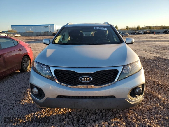 2011 Kia Sorento LX with VIN 5XYKT3A16BG153987, listed as a Copart auction lot 88660705 with 162,317 mi miles and Salvage Title. Bid and sale history available at DreamBid. Image 5.