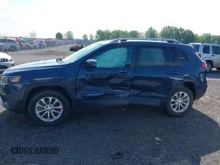 2020 Jeep Cherokee Latitude with VIN 1C4PJMCB7LD603878, listed as a IAAI auction lot 42104307 with 88,511 mi miles and . Bid and sale history available at DreamBid. Image 14.