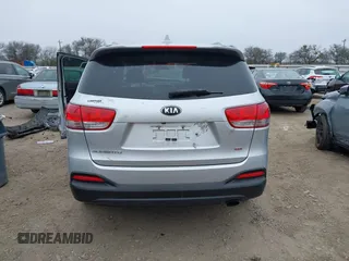 2018 Kia Sorento LX with VIN 5XYPG4A35JG378093, listed as a IAAI auction lot 41602165 with 61,247 mi miles. Bid and sale history available at carsss.com. Image 17.