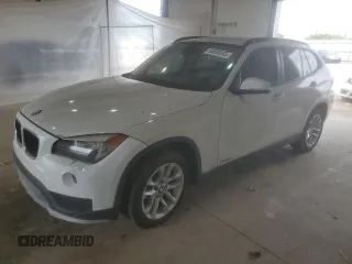 2015 BMW X1 xDrive28i z VIN WBAVL1C59FVY40829, wystawiony jako Copart lot #55838345 z przebiegiem 79 471 mil mil oraz Nie do naprawy • Non repairable. Historia ofert i sprzedaży dostępna na DreamBid. Obrazek 1.
