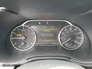 2017 Nissan Maxima SR with VIN 1N4AA6APXHC421739, listed as a Copart auction lot 81882804 with 154,297 mi miles and Salvage Title. Bid and sale history available at carsss.com. Image 9.