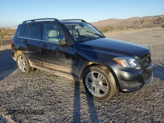 2015 Mercedes-Benz GLK 250 with VIN WDCGG0EB6FG397955, listed as a Copart auction lot 71463752 with 107,894 mi miles and . Bid and sale history available at DreamBid. Image 4.