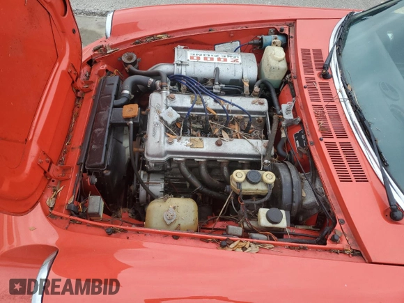 1975 Alfa Romeo Spider z VIN AR3047546, wystawiony jako Copart lot #74561034 z przebiegiem 59 884 mil mil oraz Szkoda całkowita • Salvage title. Historia ofert i sprzedaży dostępna na DreamBid. Obrazek 11.