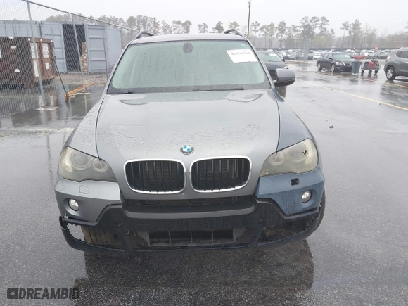 2009 BMW X5 30i with VIN 5UXFE43579L271366, listed as a IAAI auction lot 41831724 with 129,107 mi miles. Bid and sale history available at carsss.com. Image 12.