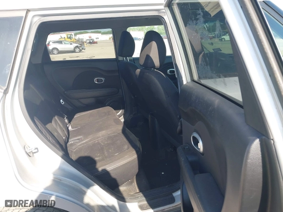 2015 Kia Soul with VIN KNDJN2A22F7770587, listed as a IAAI auction lot 42100497 with 114,933 mi miles. Bid and sale history available at carsss.com. Image 8.
