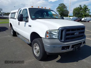 2006 Ford F-250 XL with VIN 1FTSX21526EC48594, listed as a IAAI auction lot 42678050 with 45,547 mi miles and . Bid and sale history available at DreamBid. Image 1.