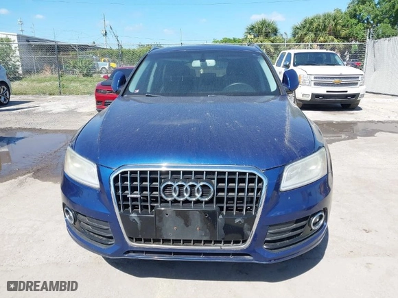 2014 Audi Q5 Premium Plus with VIN WA1LFAFP3EA006991, listed as a IAAI auction lot 41960310 with 111,055 mi miles. Bid and sale history available at carsss.com. Image 12.