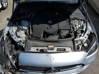 2022 Mercedes-Benz C 300 z VIN W1KAF4HB3NR047063, wystawiony jako Copart lot #57001265 z przebiegiem Nie podano mil oraz Szkoda całkowita • Salvage title. Historia ofert i sprzedaży dostępna na DreamBid. Obrazek 11.