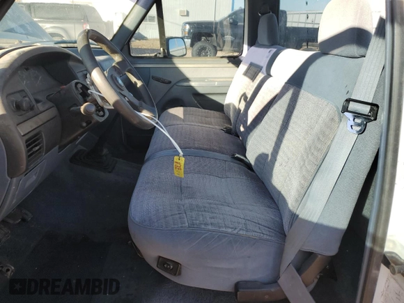 1993 Ford F-150 with VIN 1FTDF15Y5PLB00205, listed as a Copart auction lot 42832575 with 136,145 mi miles and Clean Title. Bid and sale history available at carsss.com. Image 7.