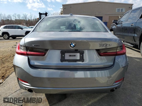 2025 BMW 3 Series 330i xDrive with VIN 3MW89CW01S8F01583, listed as a Copart auction lot 88934895 with 4,134 mi miles and Clean Title. Bid and sale history available at carsss.com. Image 6.