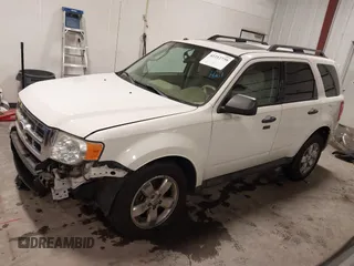 2012 Ford Escape XLT z VIN 1FMCU9DG4CKA72675, wystawiony jako IAAI lot #41212739 z przebiegiem 112 781 mil mil oraz . Historia ofert i sprzedaży dostępna na DreamBid. Obrazek 2.