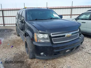 2011 Chevrolet Suburban LT with VIN 1GNSKJE36BR210250, listed as a IAAI auction lot 41830940 with 196,546 mi miles and . Bid and sale history available at DreamBid. Image 1.