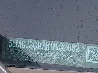 2017 Lincoln MKC Reserve с VIN 5LMCJ3C97HUL32052, выставлен на аукционе IAAI как лот 42584957 с пробегом 88 459 миль миль и . История ставок и продаж доступна на DreamBid. Изображение 9.