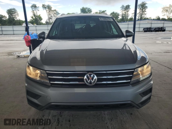 2021 Volkswagen Tiguan SE z VIN 3VV3B7AX1MM126044, wystawiony jako Copart lot #61306415 z przebiegiem 73 159 mil mil oraz Szkoda całkowita • Salvage title. Historia ofert i sprzedaży dostępna na DreamBid. Obrazek 5.