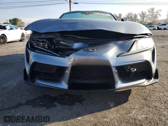 2021 Toyota GR Supra 3.0 with VIN WZ1DB0C04MW038391, listed as a Copart auction lot 83372814 with 0 mi miles and Salvage Title. Bid and sale history available at carsss.com. Image 5.