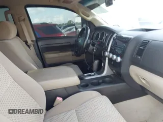 2011 Toyota Tundra 4WD Truck with VIN 5TFDW5F12BX181982, listed as a IAAI auction lot 42084985 with 222,356 mi miles. Bid and sale history available at carsss.com. Image 5.